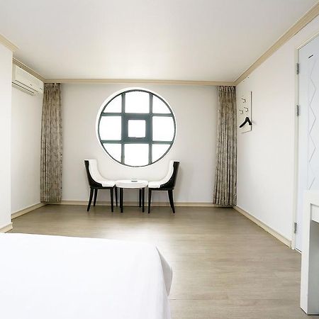 סוקצ'ו Songrim Motel מראה חיצוני תמונה